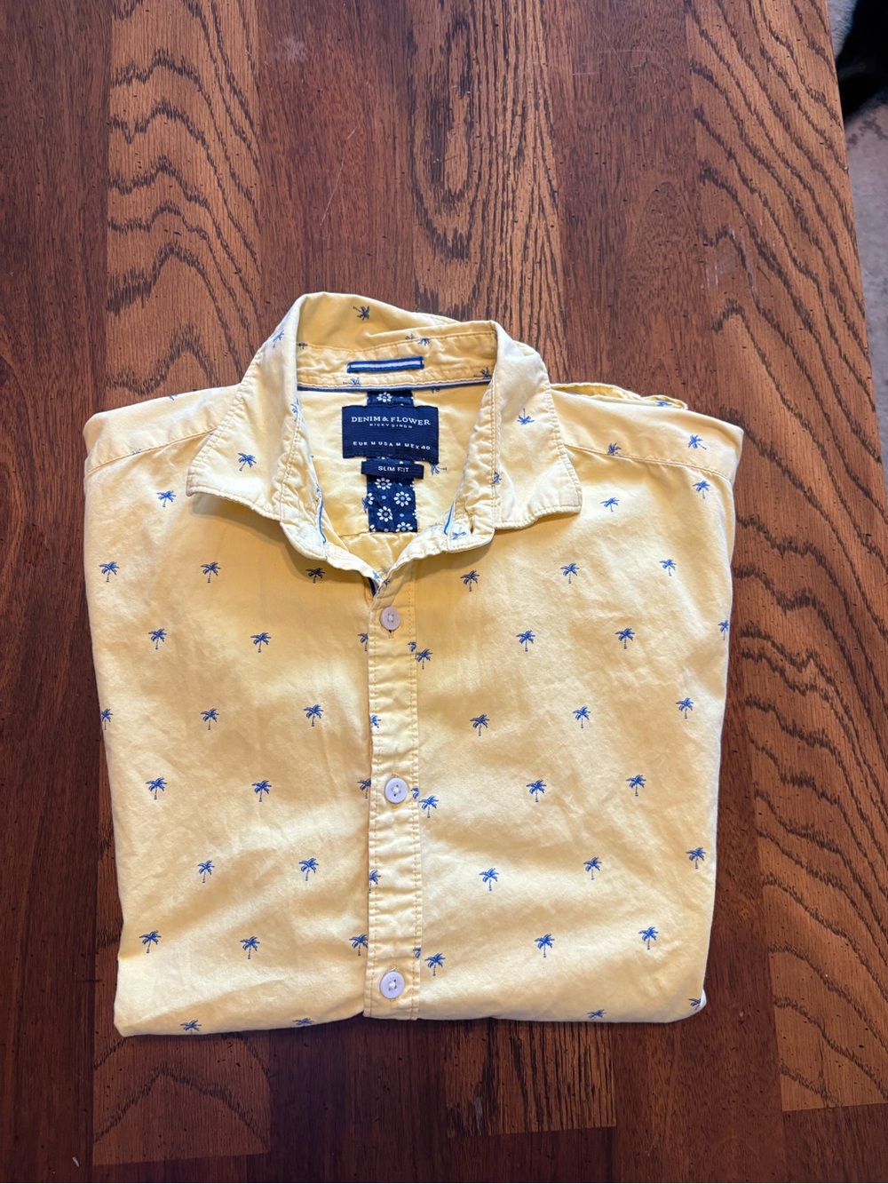Denim & Flower Yellow Short-Sleeve Button-Down with Blue Palm Print